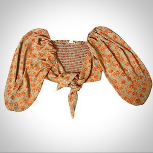 BLUSH J front tie smocked floral crop top